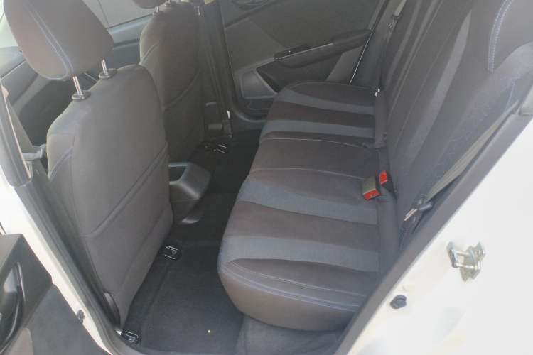 Used Baojun 310 2016 1.2L manual Comfort trim level