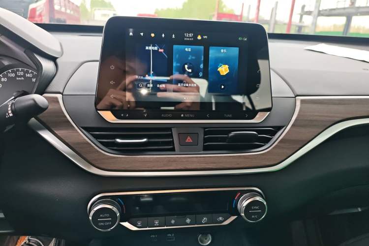 Used Nissan Teana 2021 2.0L XL Comfort Edition Audio And AC Panel