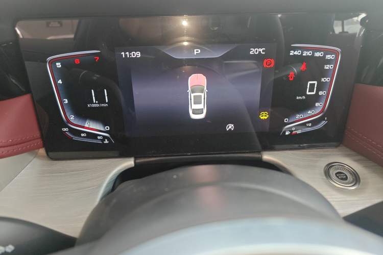 Used Hongqi H5 2025 1.5T DCT Qiyun 500 000th Unit Commemorative Edition Instrument Cluster