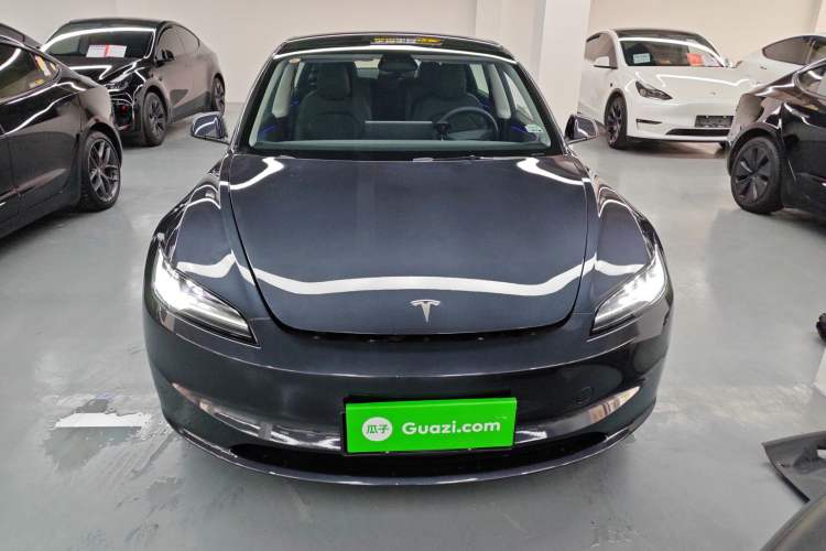 Used Tesla Model 3 2025 Rear-Wheel-Drive Version
