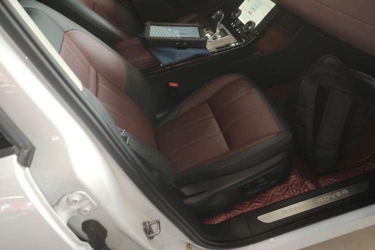 Used Land Rover Range Rover Evoque 2021 Range Rover L 249 PS R-Dynamic SE Luxury Edition