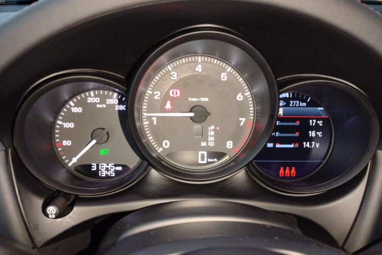 Used Porsche Macan 2022 Macan 2.0T
