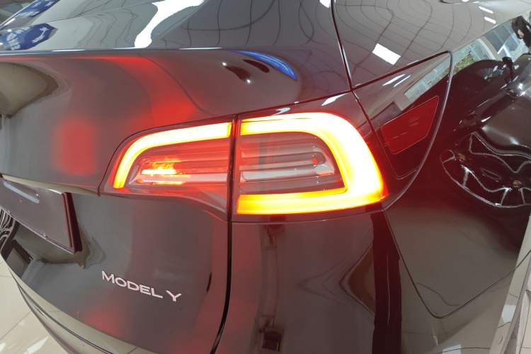 Used Tesla Model Y 2022 Rear-Wheel-Drive Version
