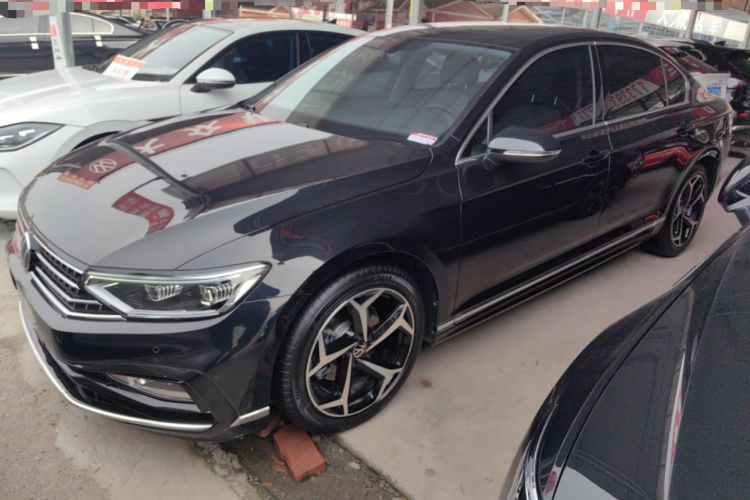 Used Volkswagen Magotan 2023 2 Million Units Limited Edition 330TSI DSG Leading Version