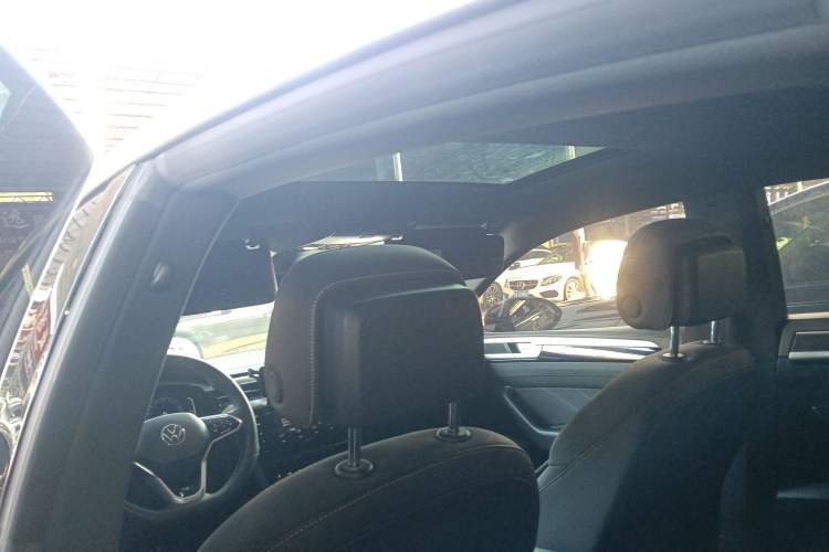 Used Volkswagen FAW-Volkswagen CC 2023 380TSI Striking Edition
