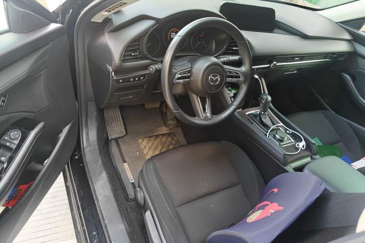 Used Mazda 3 Axela 2022 2.0L Automatic ZhiXuan Edition