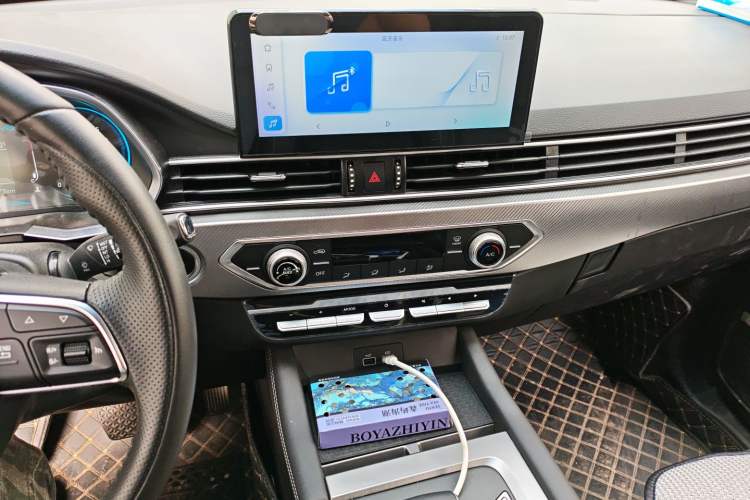 Used Soueast DX8S 2022 1.5T DCT Chieftain Edition 5 Seats
