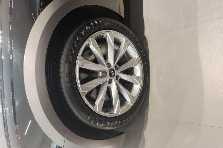 Used Audi A6 2024 allroad quattro 55 TFSI Prestige Off-Road Model
