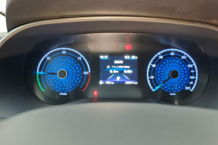 Used Hongqi E-QM5 2022 431 km Charge & Enjoy Edition