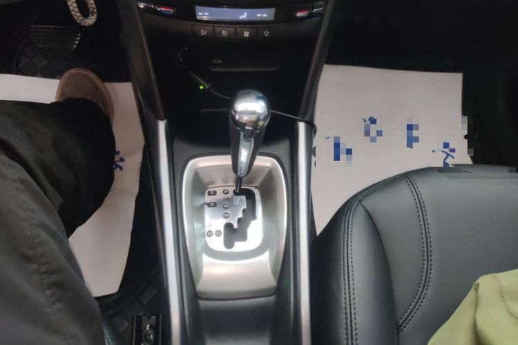 Used Peugeot 2008 2014 1.6L Automatic Fashion Edition Gear Lever