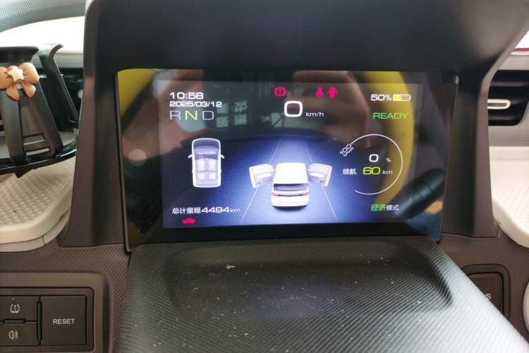 Used Wuling Hongguang MINIEV 2022 Macaron Fashion Model Lithium Iron Phosphate