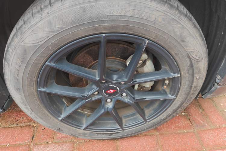 Used Toyota IZOA 2018 2.0L Yichi Version China VI Standard Right Front Wheel Hub