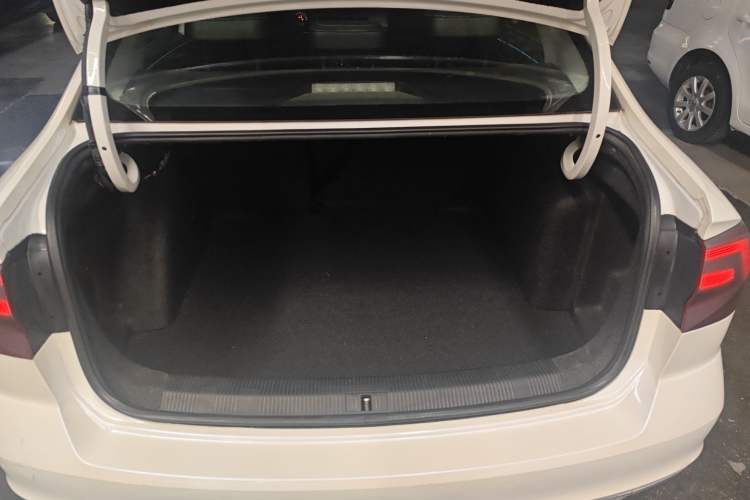 Used Volkswagen Bora 2017 1.6L Automatic Comfort Model
