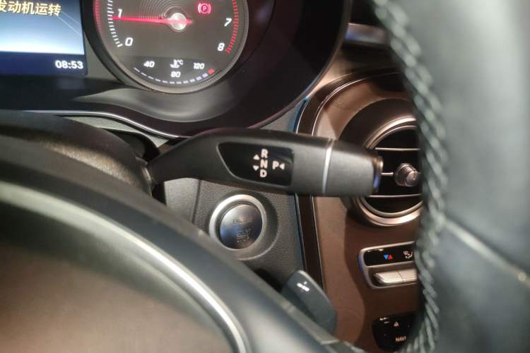 Used Mercedes-Benz GLC 2019 GLC 300 L 4MATIC Dynamic Model Gear Lever