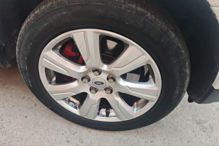 Used Land Rover Range Sport 2010 3.0 TDV6 HSE Diesel Edition Right Front Wheel Hub