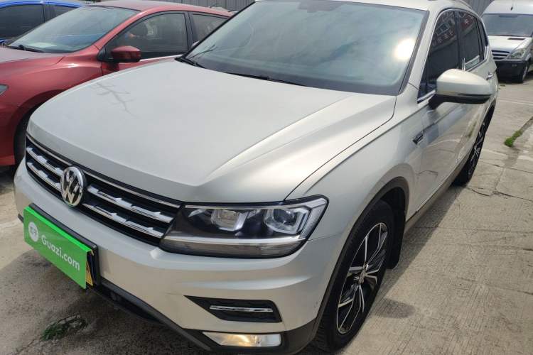 Used Volkswagen Tiguan L 2019 Revised 330TSI Automatic Two-Wheel Drive Smart & Luxury Edition China VI Standard