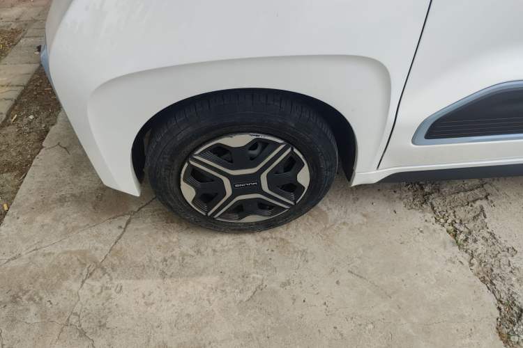 Used Wuling NAMMIEV 2021 Playful Model – High-Power Version Left Front Wheel Hub