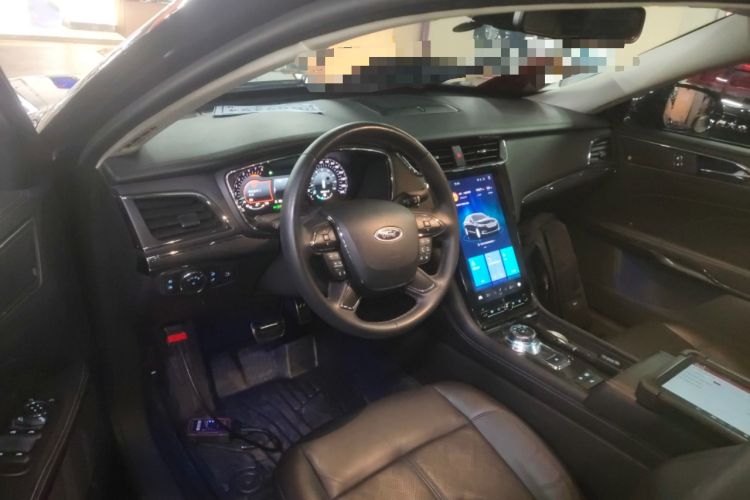 Used Ford Taurus 2019 EcoBoost 245 Premium Edition Center Console