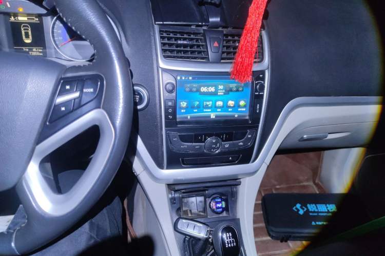 Used Geely Auto Emgrand 2014 Sedan 1.3T Manual Elite Model
