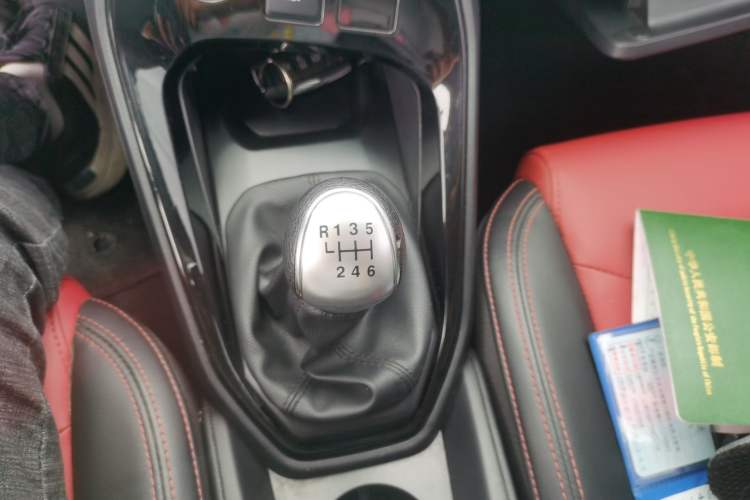 Used Haval H2s 2017 Red-Label 1.5T Manual Elite Model