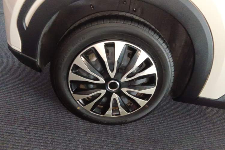 Used BYD Seagull 2024 Honor Edition 305km Dynamic Version Right Rear Wheel Hub