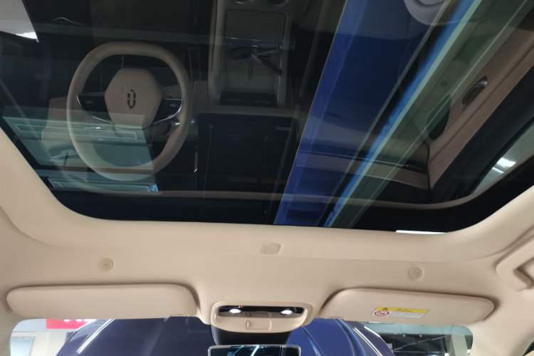 Used Hima AITO M5 2025 Extended-Range Ultra All-Wheel-Drive Version
