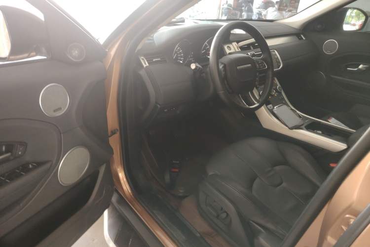 Used Land Rover Range Evoque 2014 2.0T 5-Door Luxury Edition