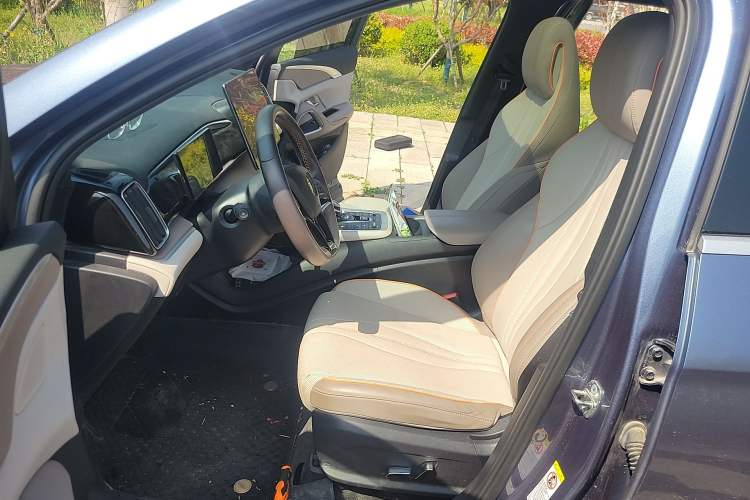 Used BYD Song Pro New Energy 2024 HONOR Edition DM-i 110KM Excellence Model Left Front Seat