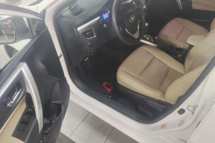 Used Toyota Corolla 2017 Revised Version 1.6L S-CVT GL Driver Seat