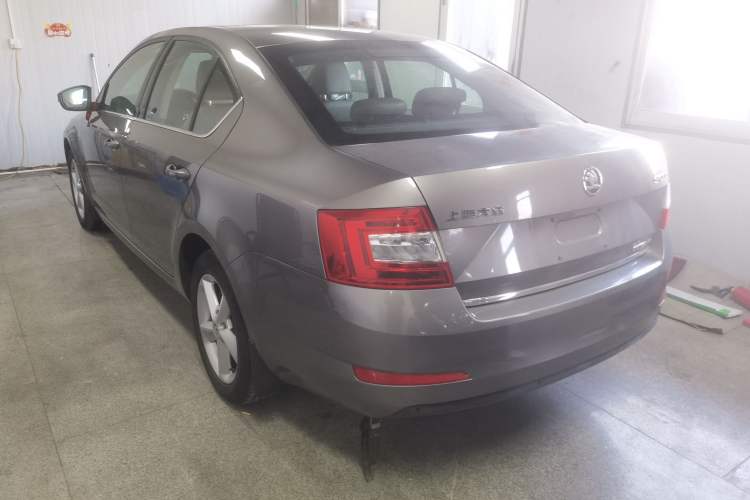 Used Skoda Octavia 2015 1.6L Manual Yijun Edition
