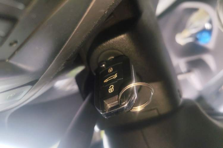 Used Citroen Elysee 2017 1.6L Manual Fashion Model
