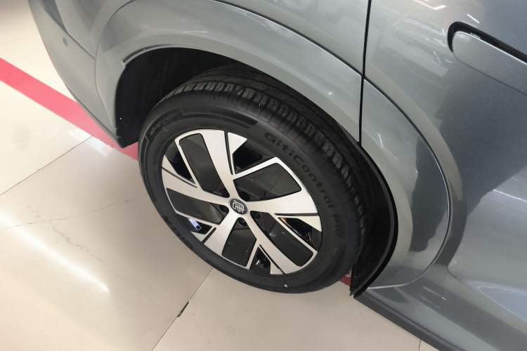 Used BYD Tang L 2025 DM 215KM LiDAR Flagship Model
