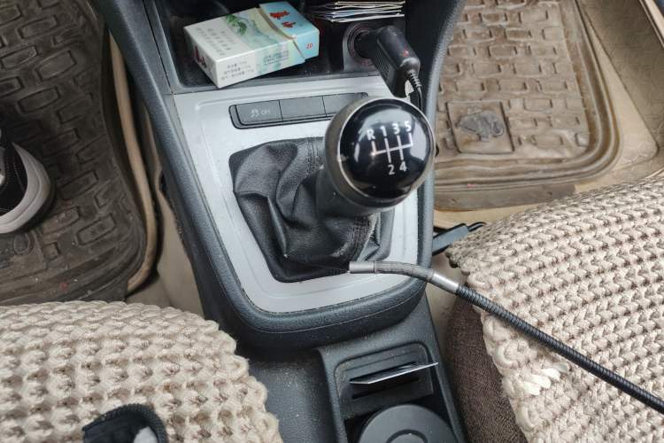 Used Volkswagen Lavida 2013 Revised Classic 1.6L Manual Fashion Edition
