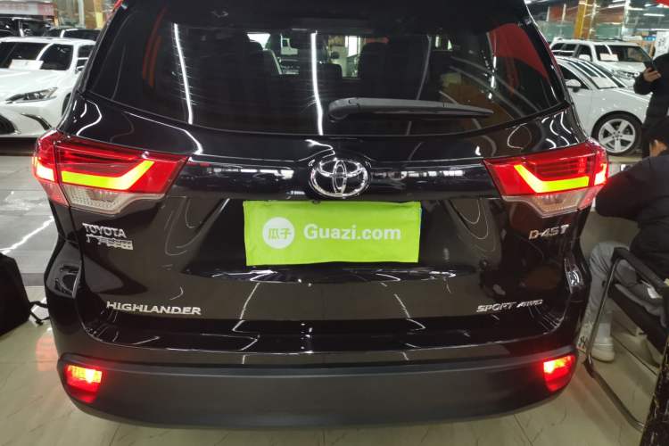 Used Toyota Highlander 2018 2.0T Four-Wheel Drive Luxury Edition 7 Seats China V Emission Standard
