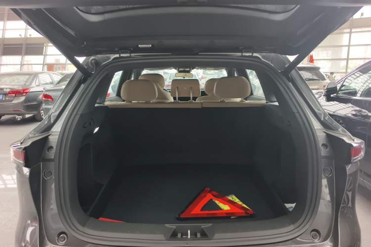 Used CHANGAN CS75 PLUS 2025 4th Generation UItra 2.0T New Blue Whale – Smart & Powerful Version