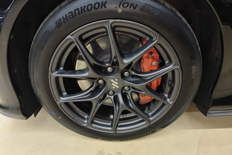 Used IM L6 2024 Max Standard Edition Left Front Wheel Hub