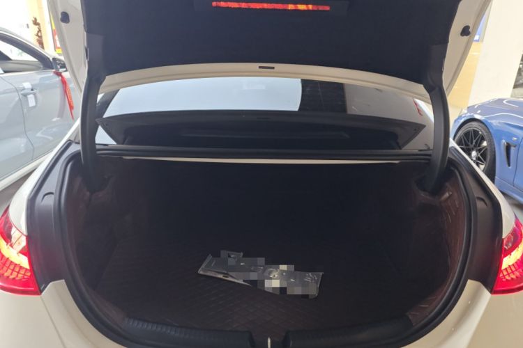 Used Mercedes-Benz C-Class 2024 Restyled C 260 L Sport Edition Trunk