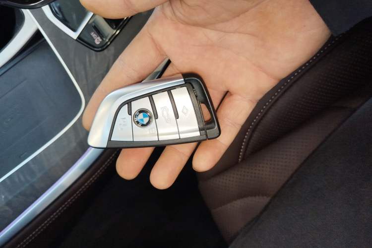 Used BMW X5 2022 Restyled xDrive 30Li M Sport Package
