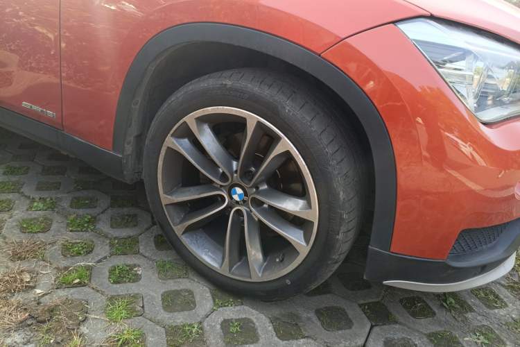 Used BMW X1 2015 sDrive18i Leading Edition
