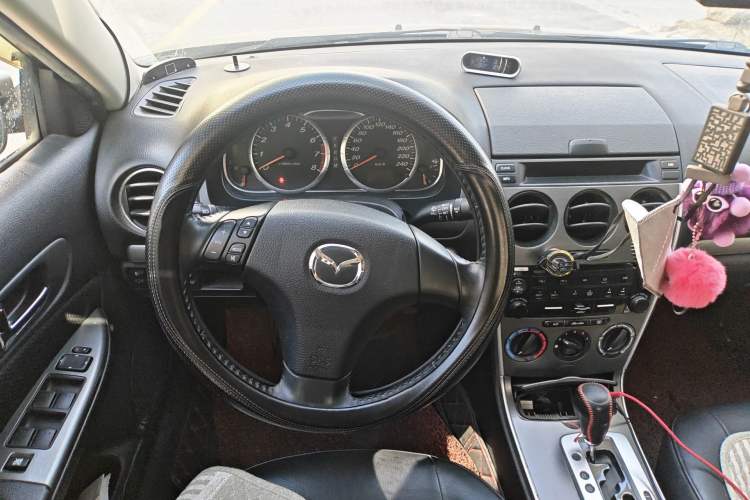 Used Mazda 6 2015 2.0L Automatic Classic Version
