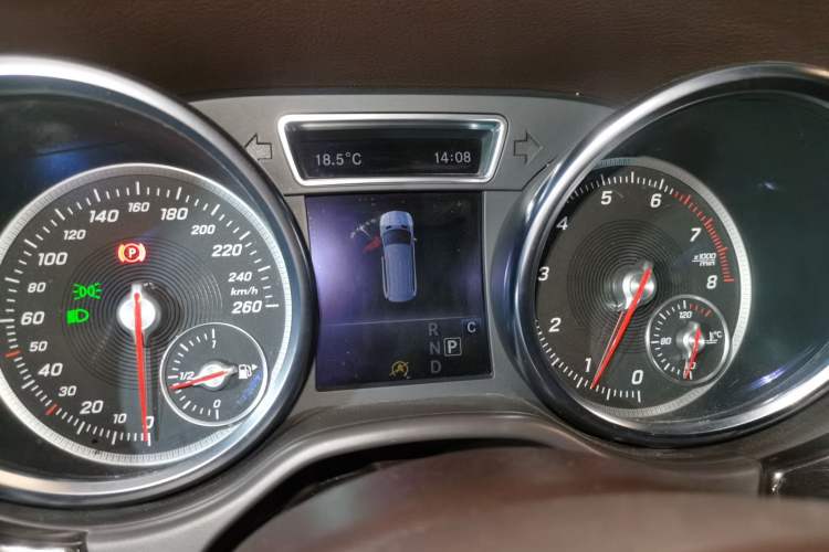 Used Mercedes-Benz GLS 2018 GLS 400 4MATIC Dynamic Model Instrument Cluster