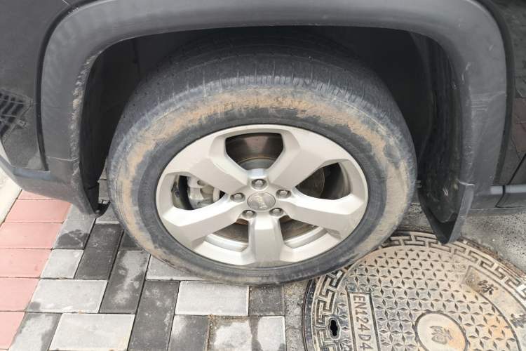 Used Jeep Compass 2017 200T Automatic Family Edition Exterior 4