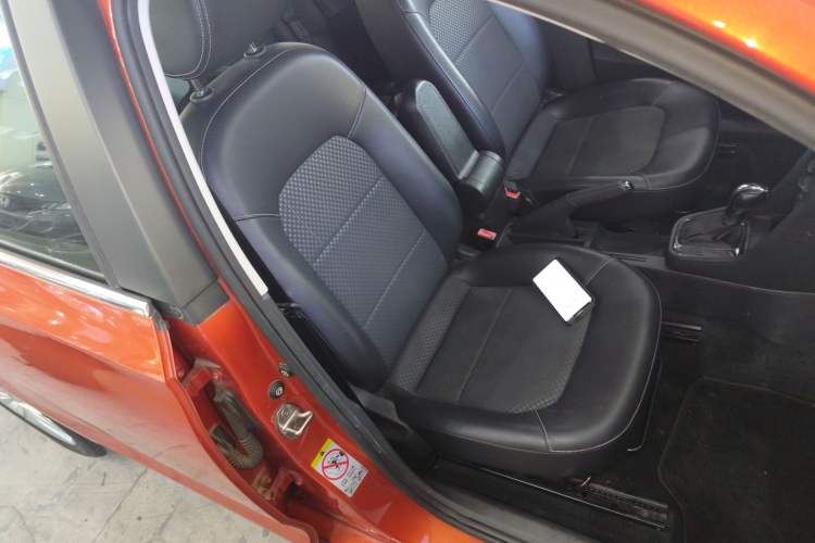 Used Volkswagen Santana 2015 Haval H6 1.6L Automatic Comfort Model