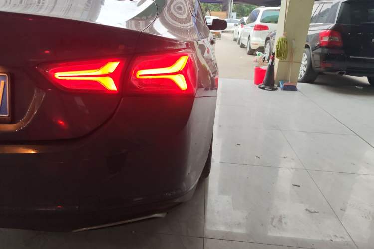 Used Chevrolet Malibu XL 2019 Redline 550T Automatic Sport Edition Right Rear Taillight