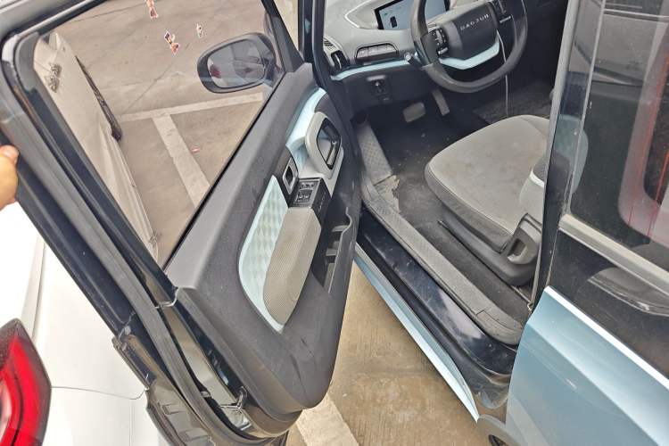 Used Baojun E300 2020 Starry Intelligence Edition Driver Seat