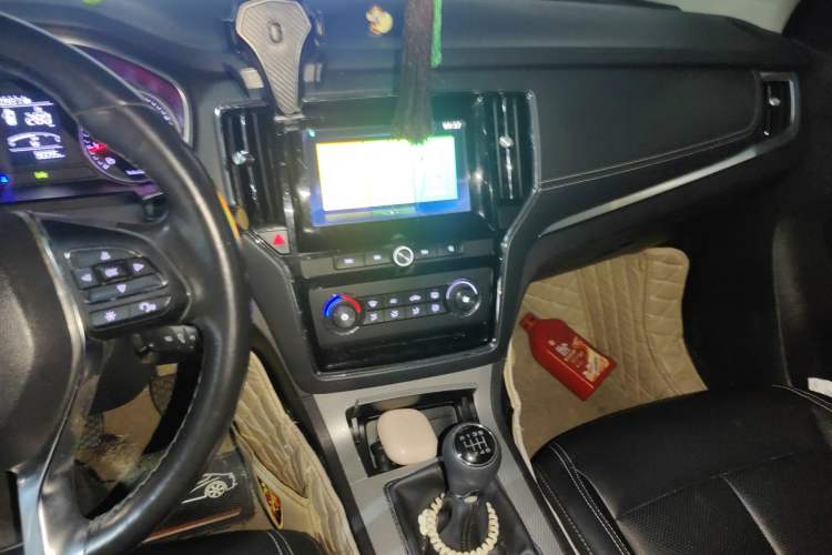 Used Roewe RX5 2018 20T Two-Wheel Drive Manual Flagship Edition