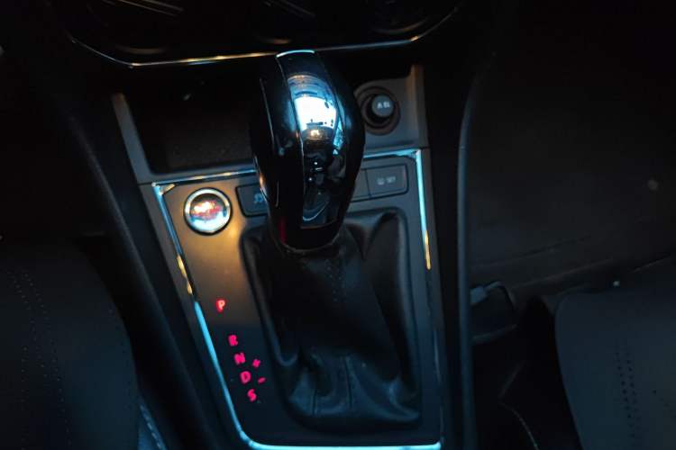 Used Volkswagen Lavida 2017 1.6L Automatic Comfort Edition