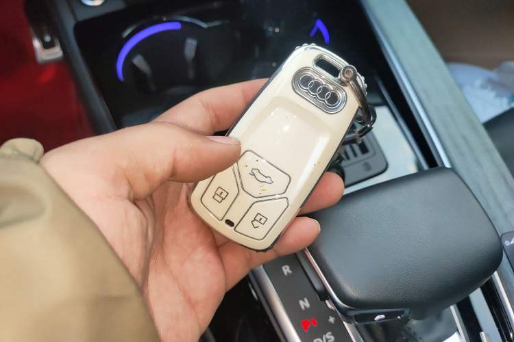 Used Audi A4L 2023 40 TFSI Luxury Dynamic Model
