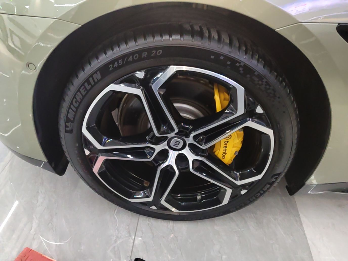 Xiaomi Auto SU7 2024 Rear-Drive Ultra-Long Range Advanced Pro-Level Intelligent Driving Version — снимка 10