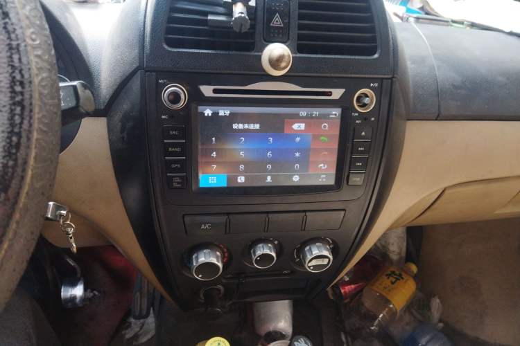 Used Dongfeng Xiaokang C37 2012 1.4L Standard Edition DK13-06